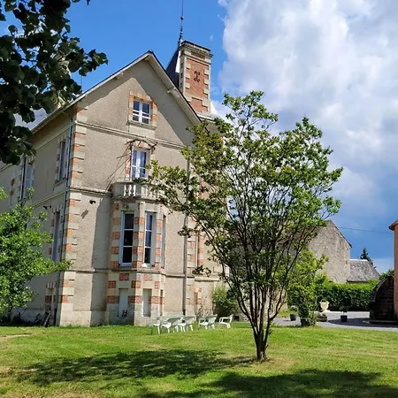 Saint Pierre Hotel La Trimouille